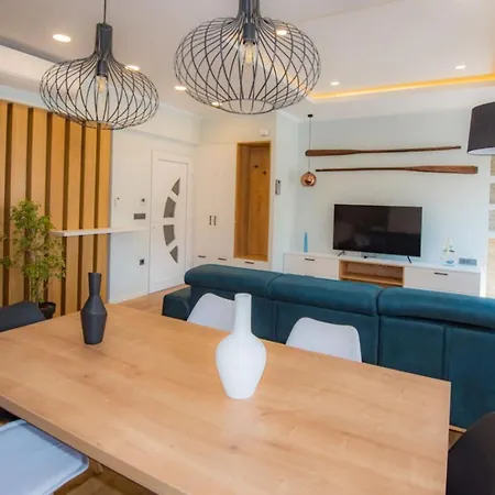 Luxury Apartment Paula Bakar Exterior photo