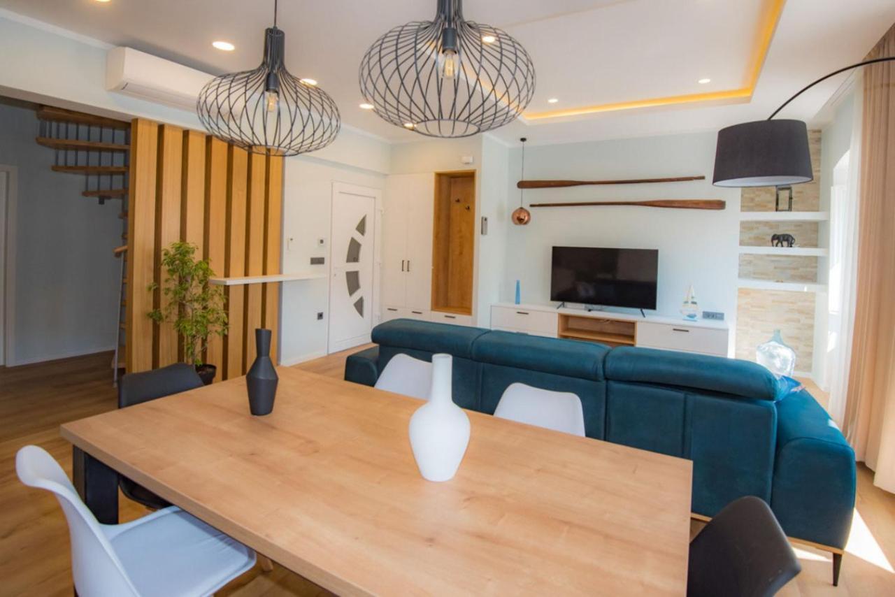 Luxury Paula Apartment